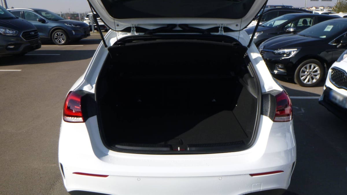 MERCEDES-BENZ CLASSE A CLASSE A 250 E 8G-DCT AMG LINE