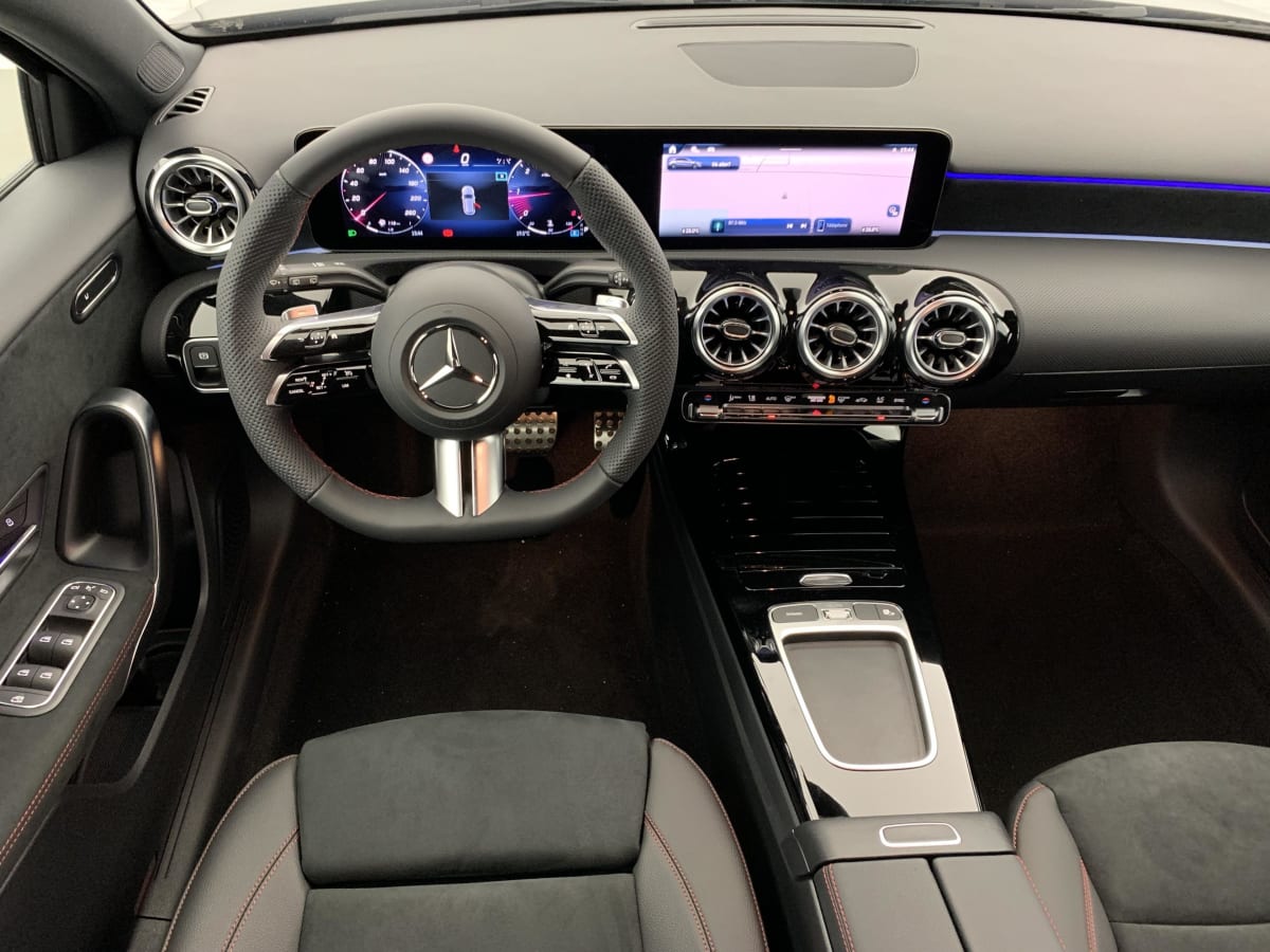 Mercedes-Benz CLASSE A - Image 36