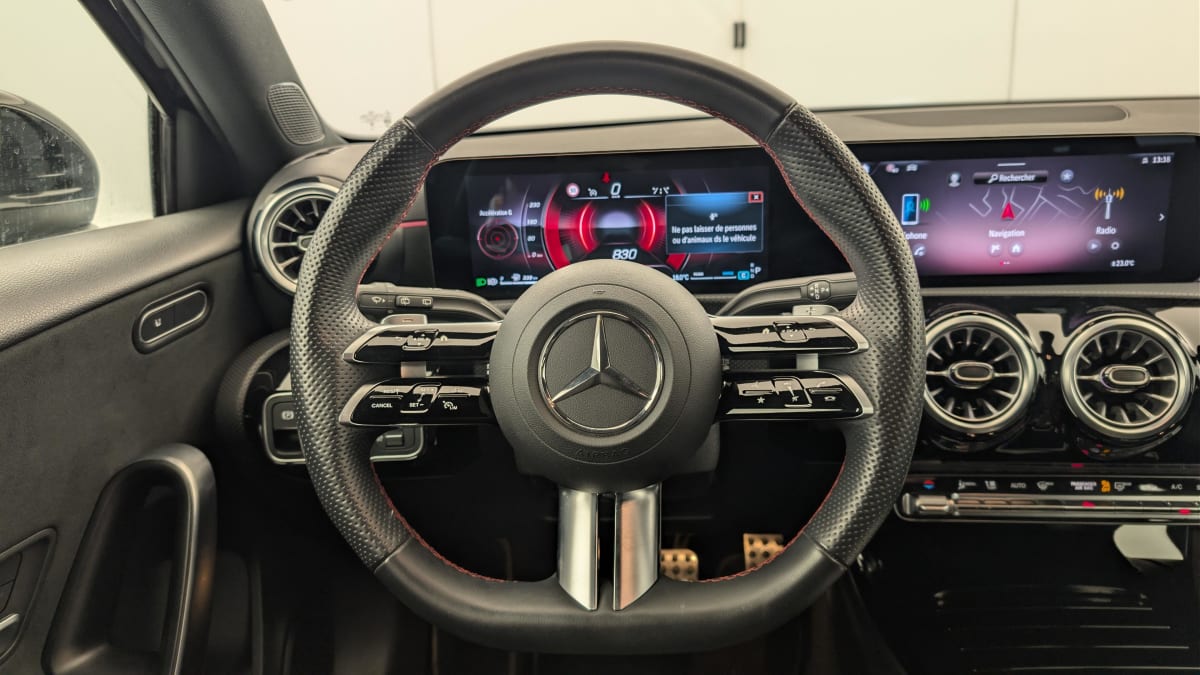 Mercedes-Benz CLASSE A - Image 14