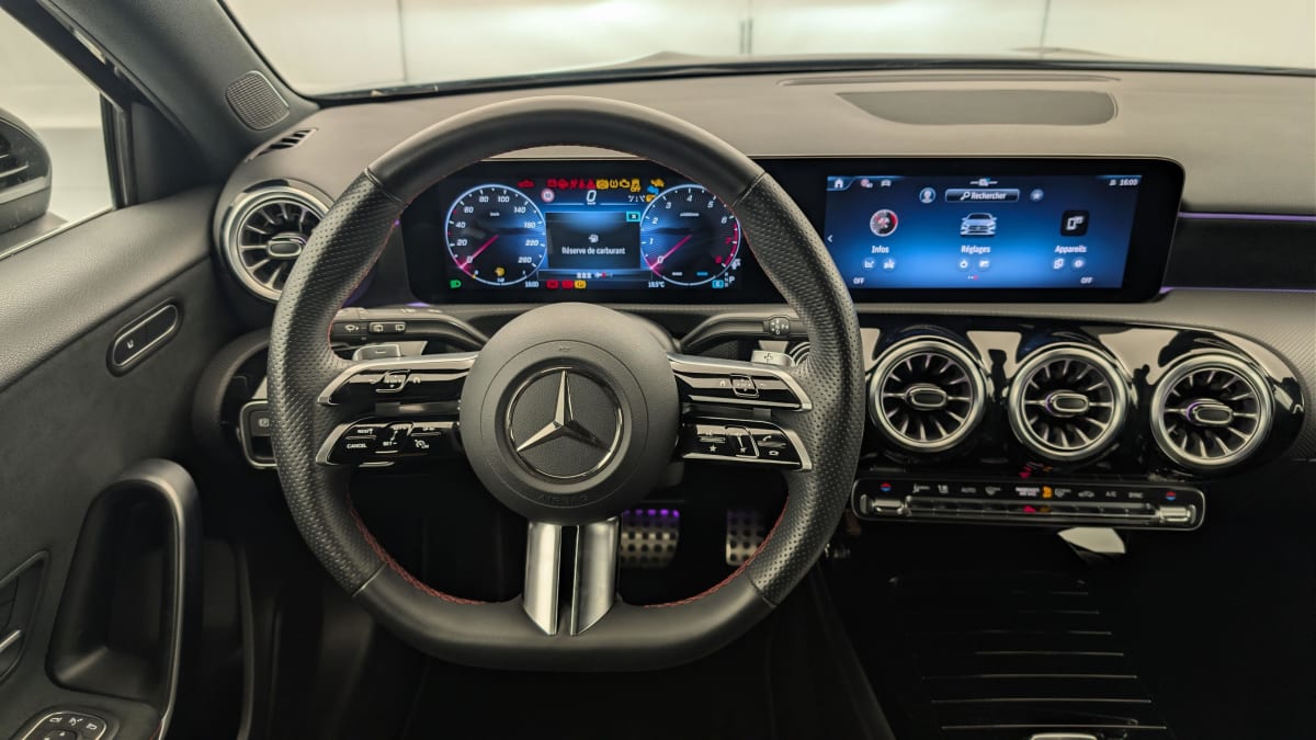 Mercedes-Benz CLASSE A - Image 14