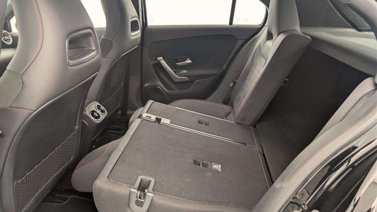 Mercedes-Benz CLASSE A - Image 12