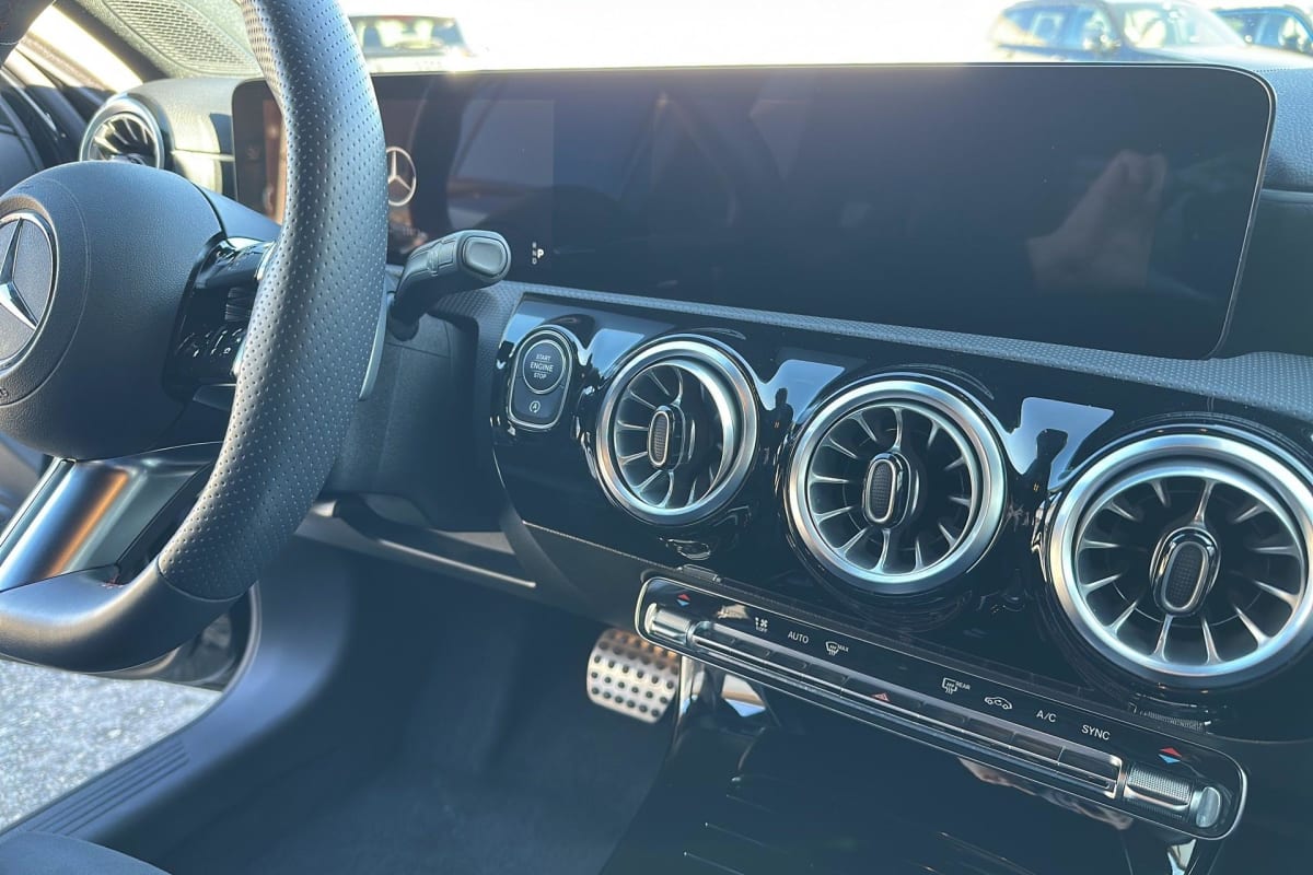 Mercedes-Benz CLASSE A - Image 15