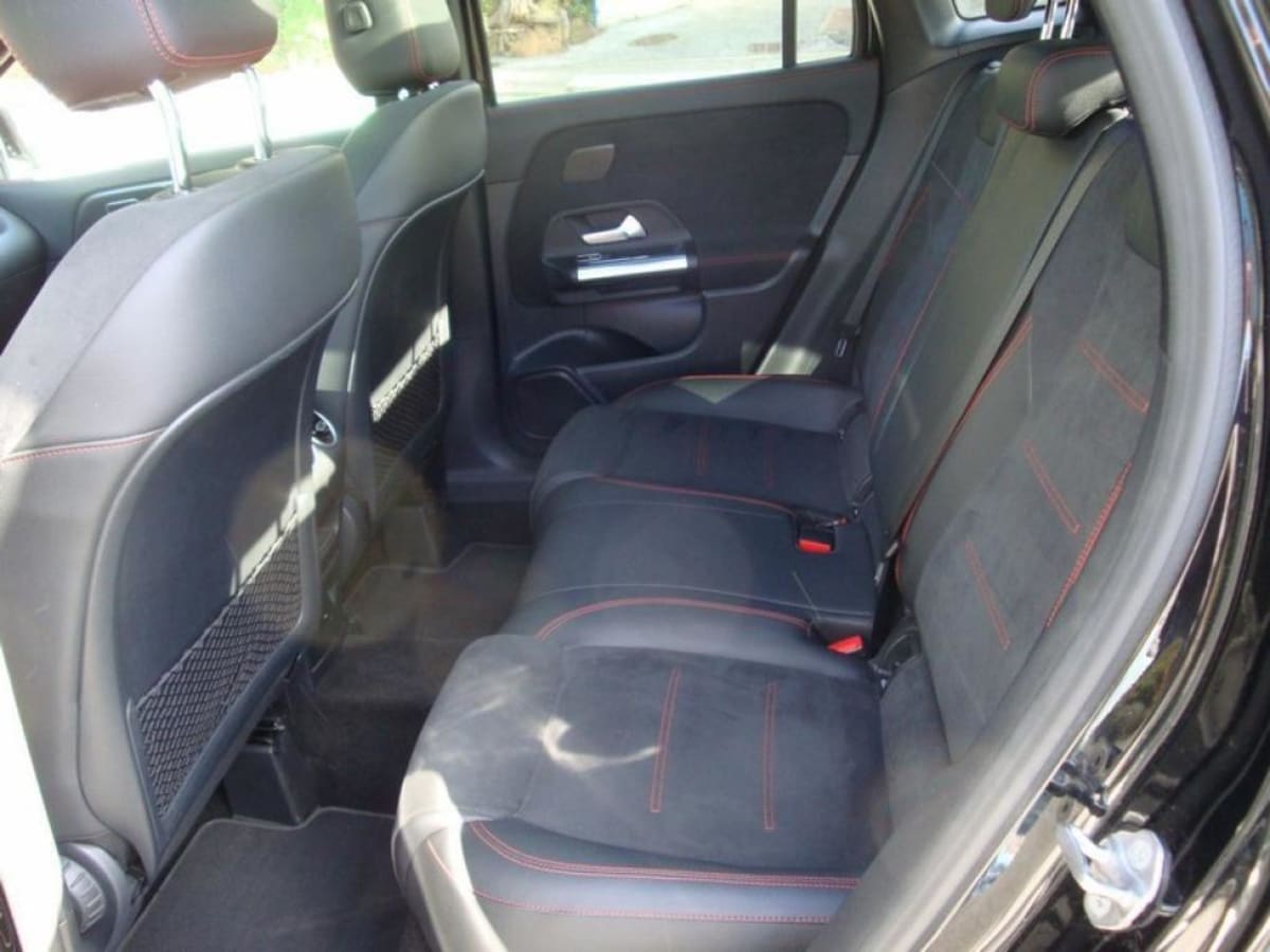 MERCEDES-BENZ GLA 250 E 8G-DCT AMG LINE