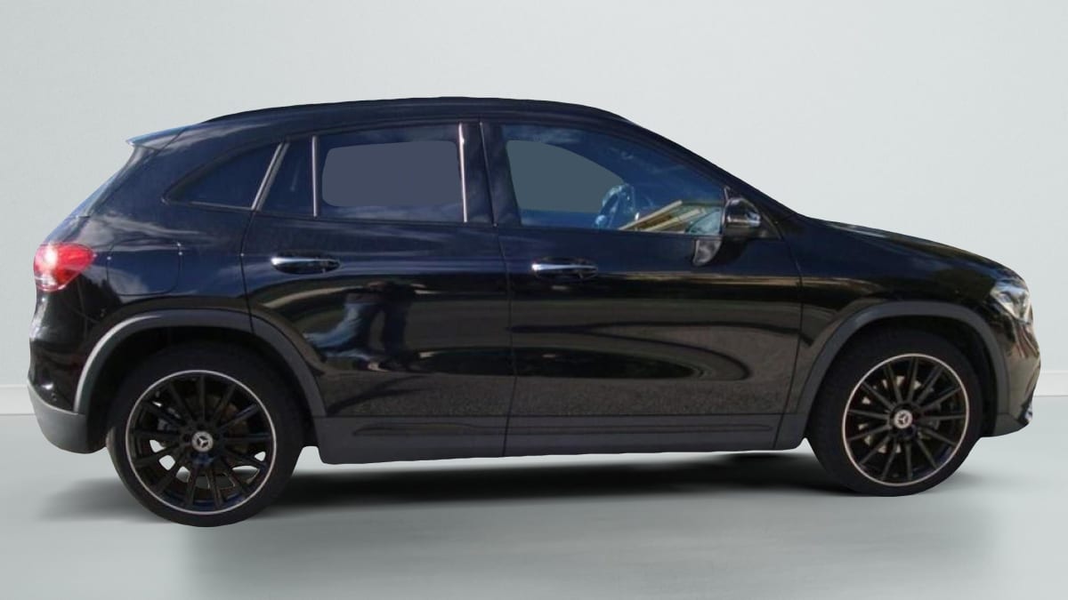 MERCEDES-BENZ GLA 250 E 8G-DCT AMG LINE
