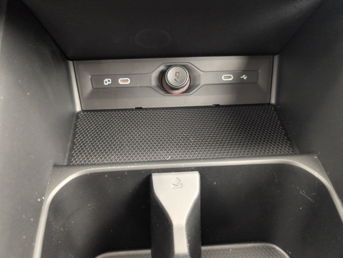 MG MG3 - Image 20