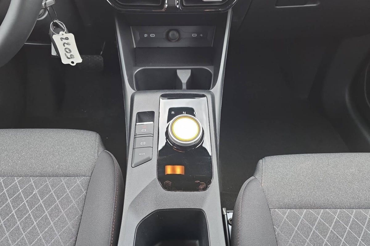 MG MG3 - Image 17