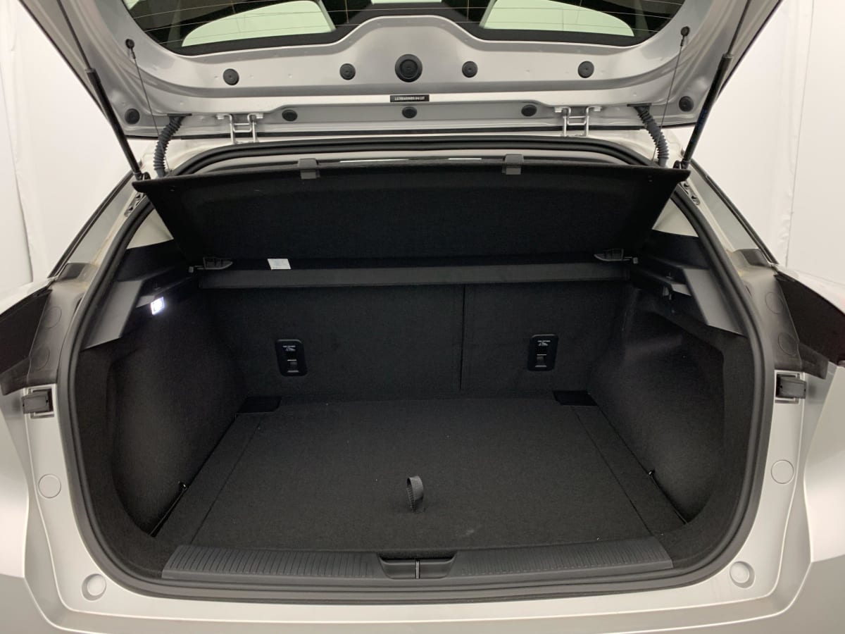 MG MG4 ELECTRIC 64KWH - 150 KW 2WD LUXURY