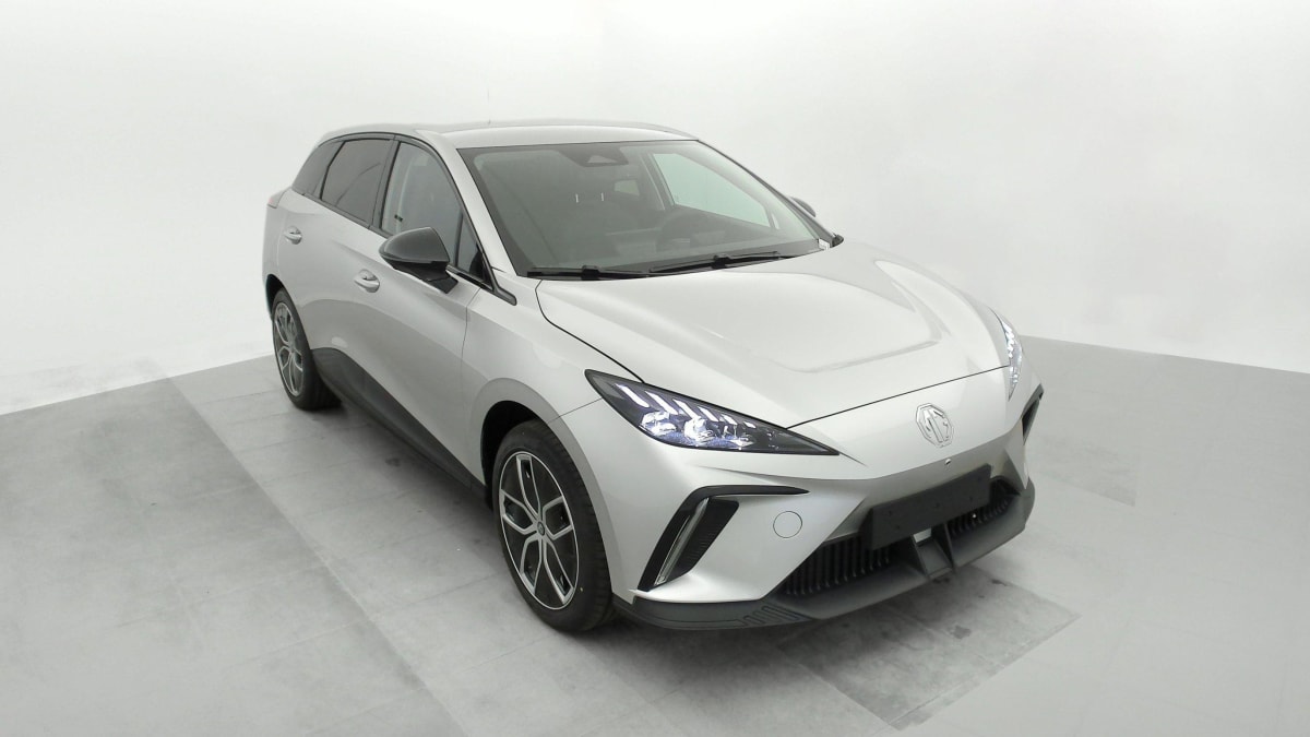 MG MG4 - ELECTRIC 64KWH - 150 KW 2WD LUXURY