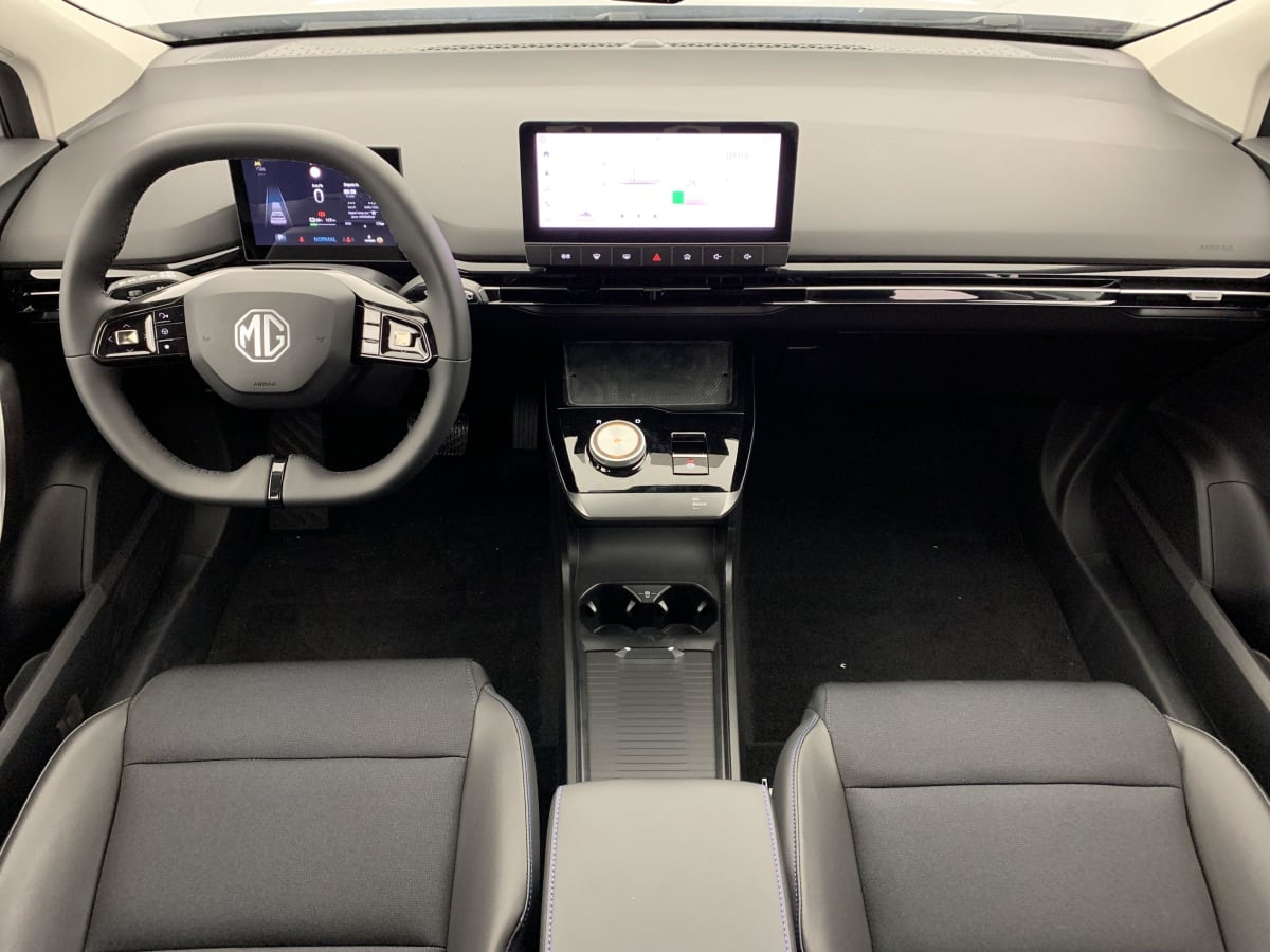 MG MG4 ELECTRIC 64KWH - 150 KW 2WD LUXURY
