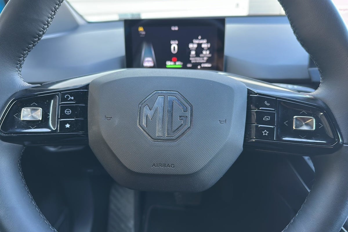 MG MG4 - Image 15