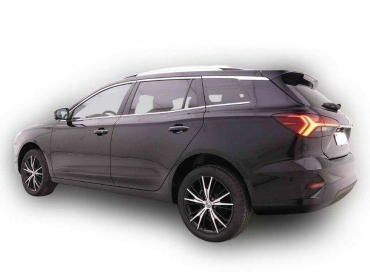 MG MG5 61 KWH LONG RANGE 400KM WLTP LUXURY