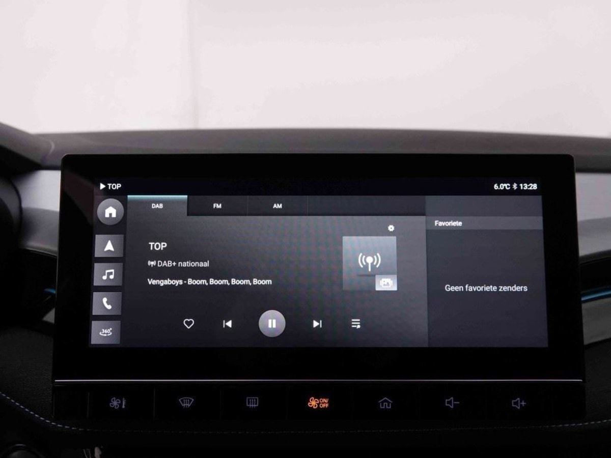 MG MG5 61 KWH LONG RANGE 400KM WLTP LUXURY