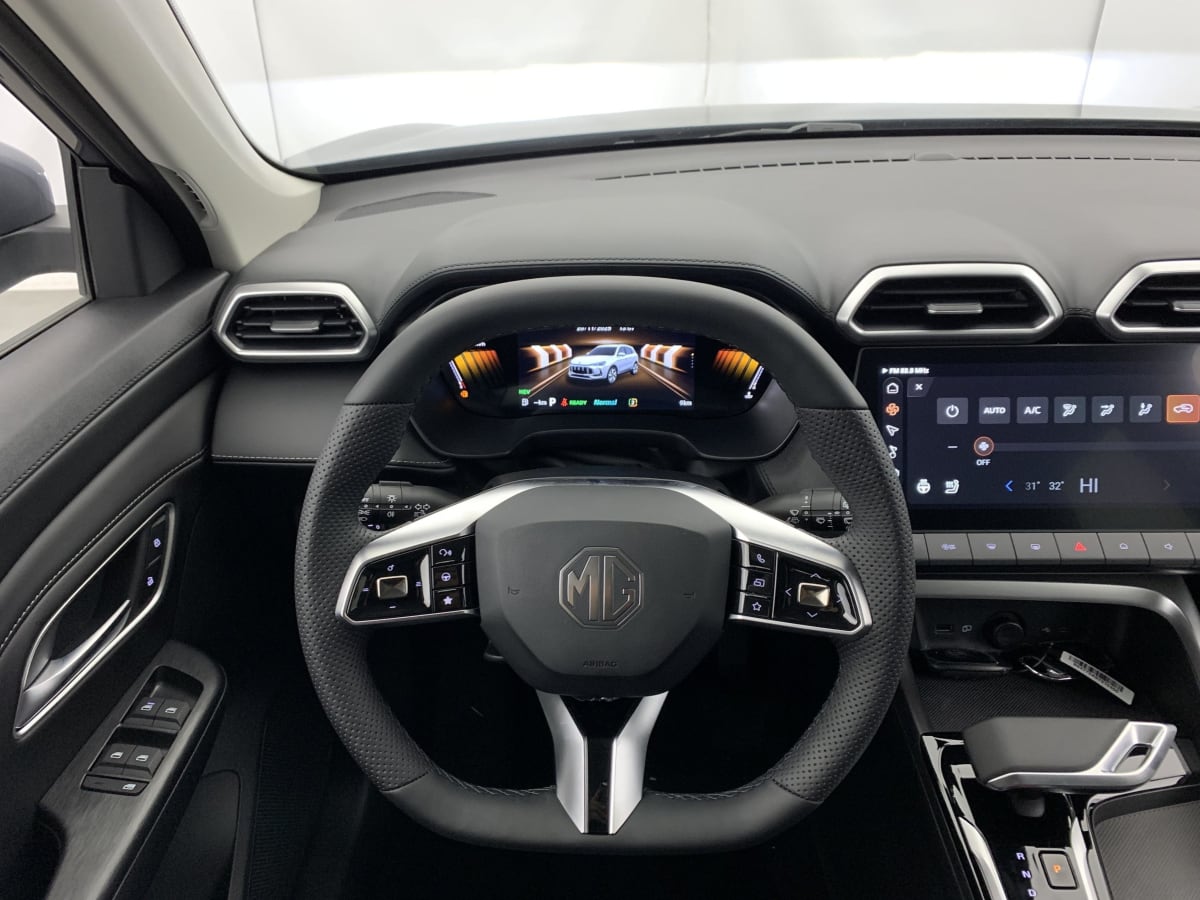 MG ZS - Image 37