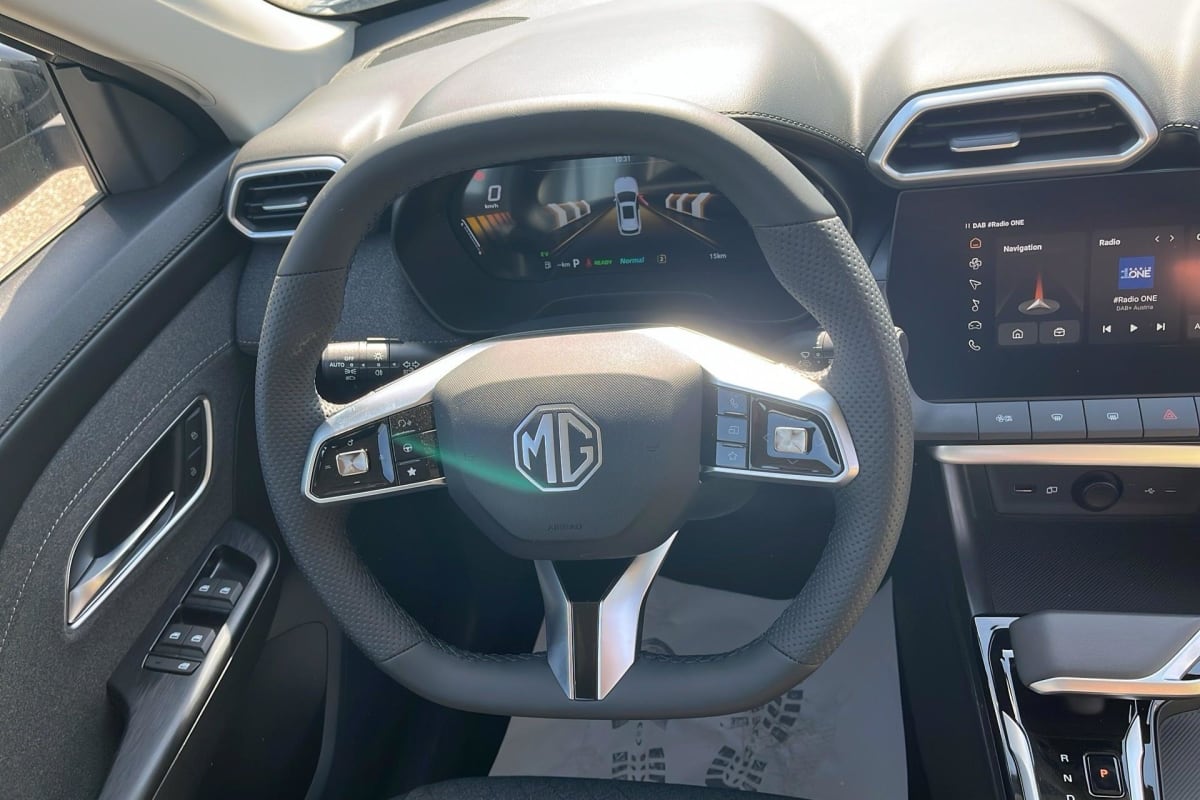 MG ZS - Image 113