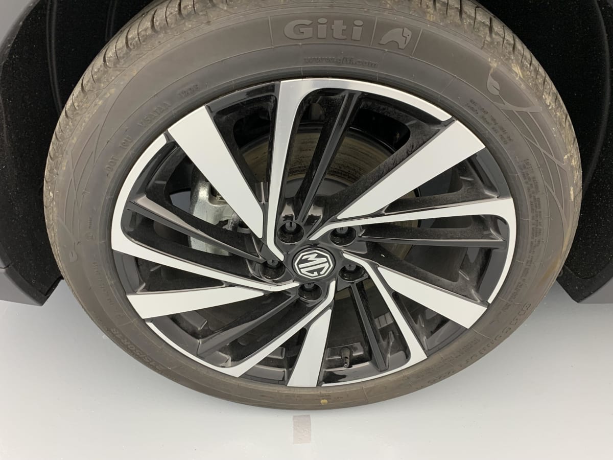 MG ZS - Image 21