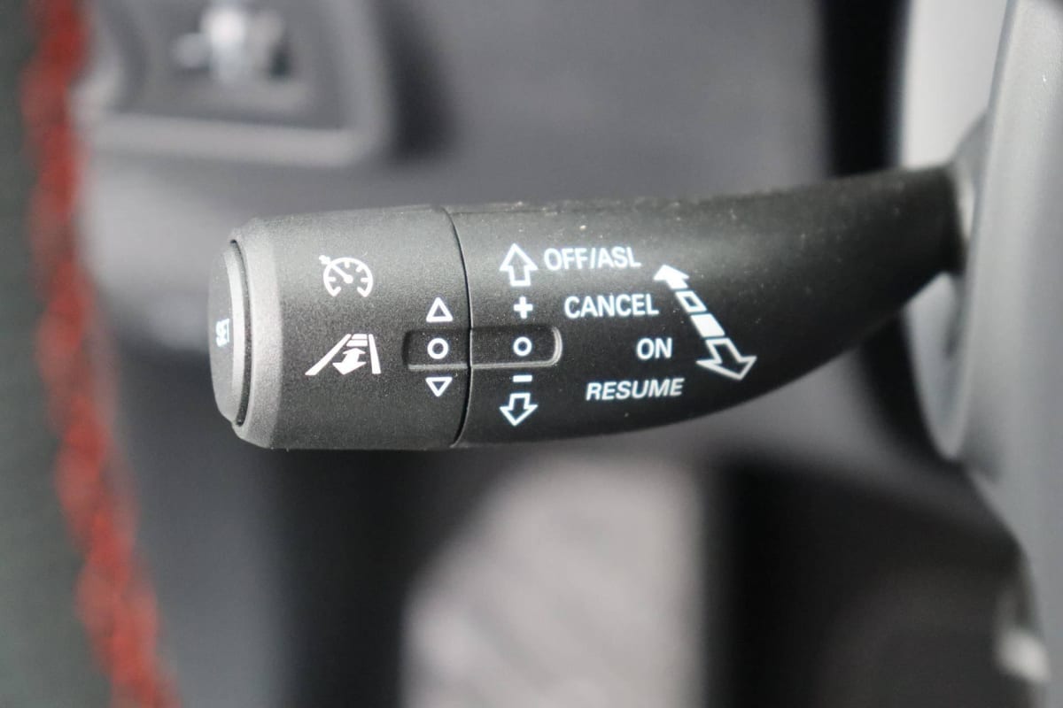 MG ZS ELECTRIQUE AUTONOMIE STANDARD 51KWH - 130 KW 2WD LUXURY