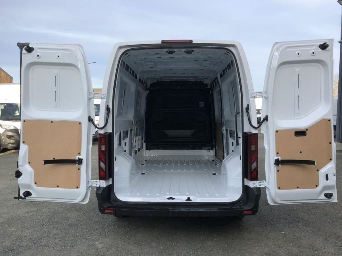 NISSAN INTERSTAR FOURGON 3T5 L3H2 2.0 DCI 150 N-CONNECTA