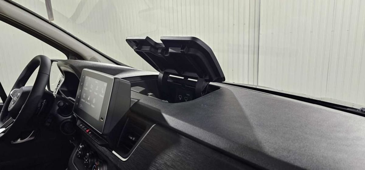 Nissan PRIMASTAR COMBI - Image 14