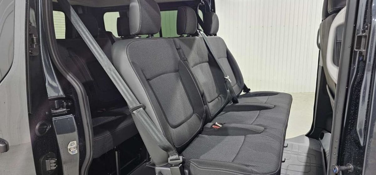 Nissan PRIMASTAR COMBI - Image 11