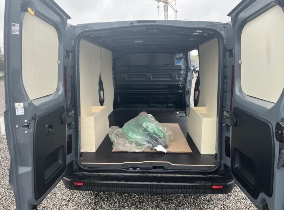 NISSAN PRIMASTAR FOURGON L2H1 3T1 2.0 DCI 150 BVM N-CONNECTA