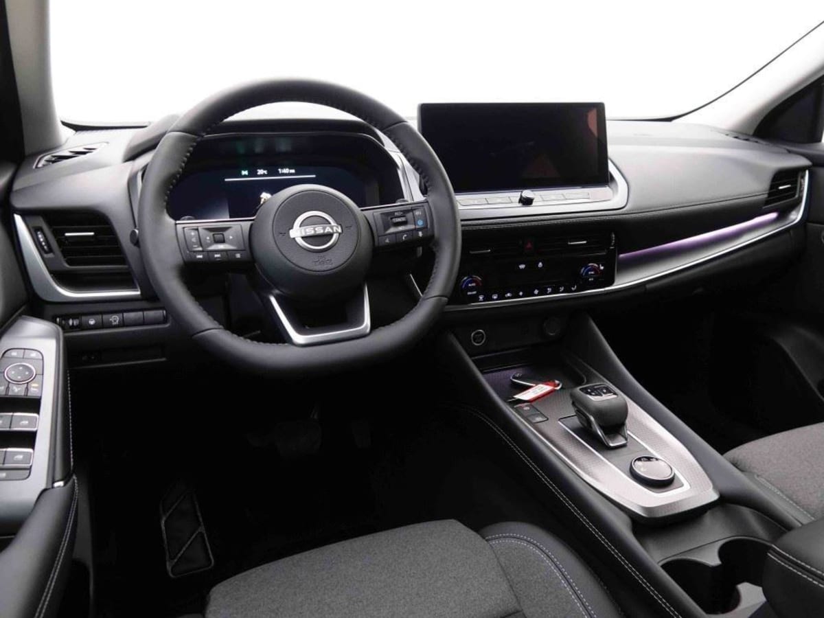 NISSAN QASHQAI 1.3 DIG-T 158 4WD AT N-CONNECTA