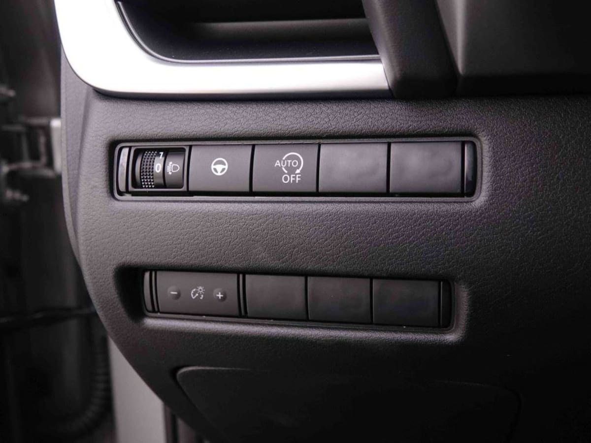 NISSAN QASHQAI 1.3 MHEV 140 N-CONNECTA