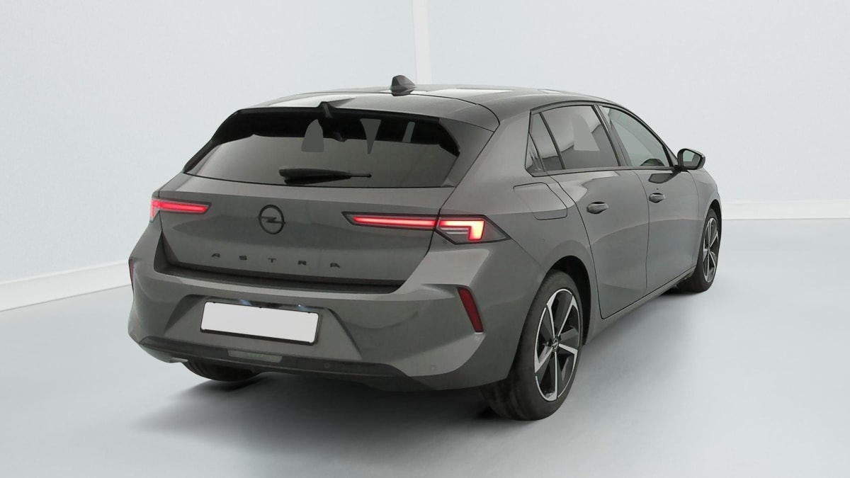 Opel Astra - Image 7