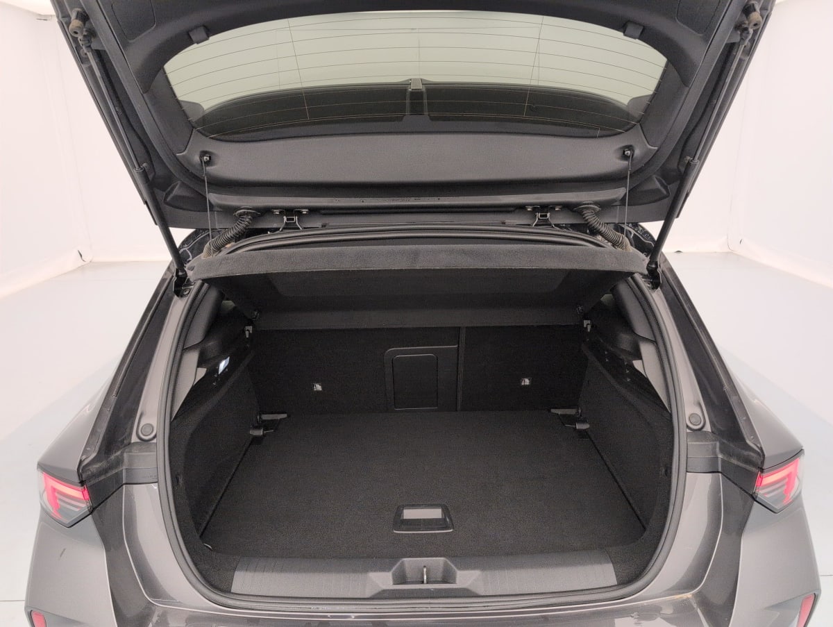 Opel Astra - Image 11