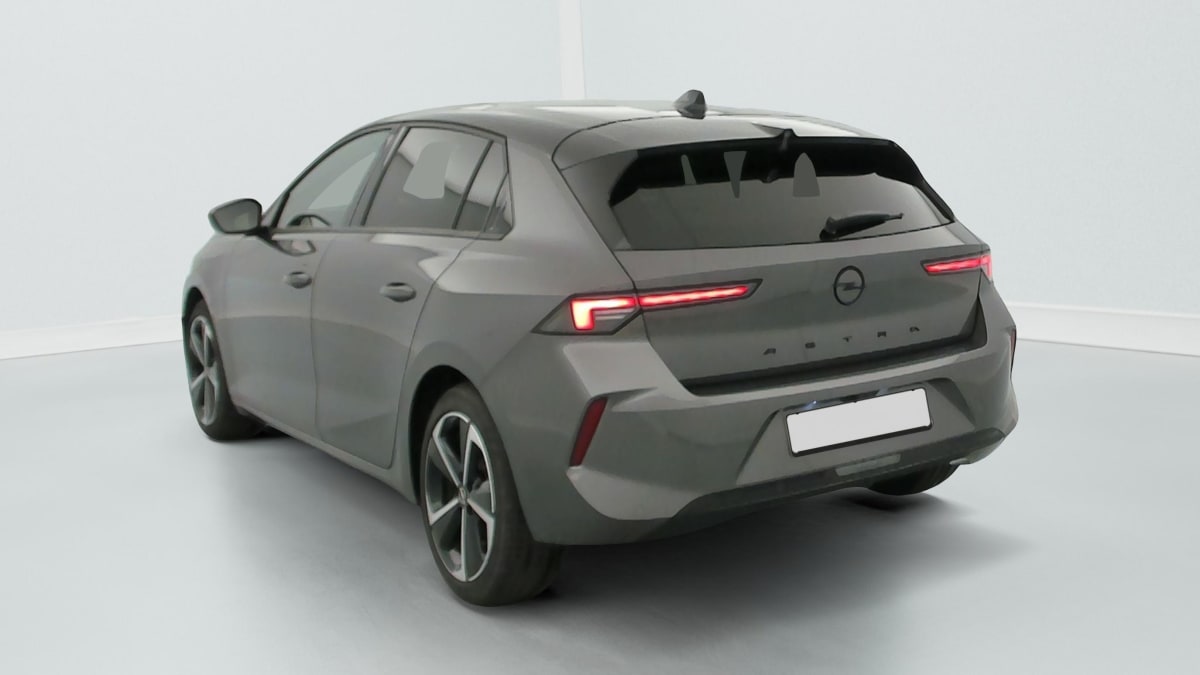 Opel Astra - Image 5