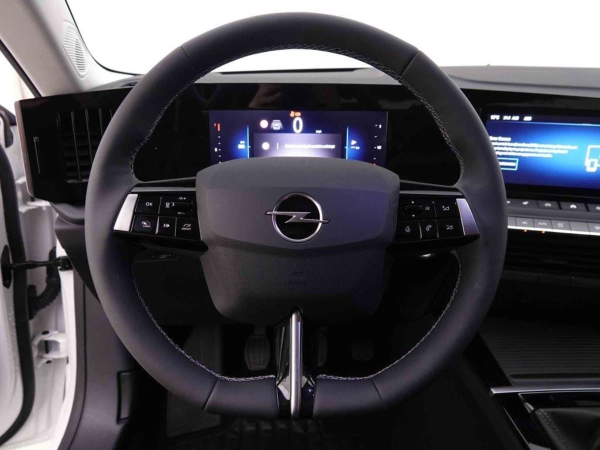 OPEL A ST 1.2 TURBO 110 EDITION