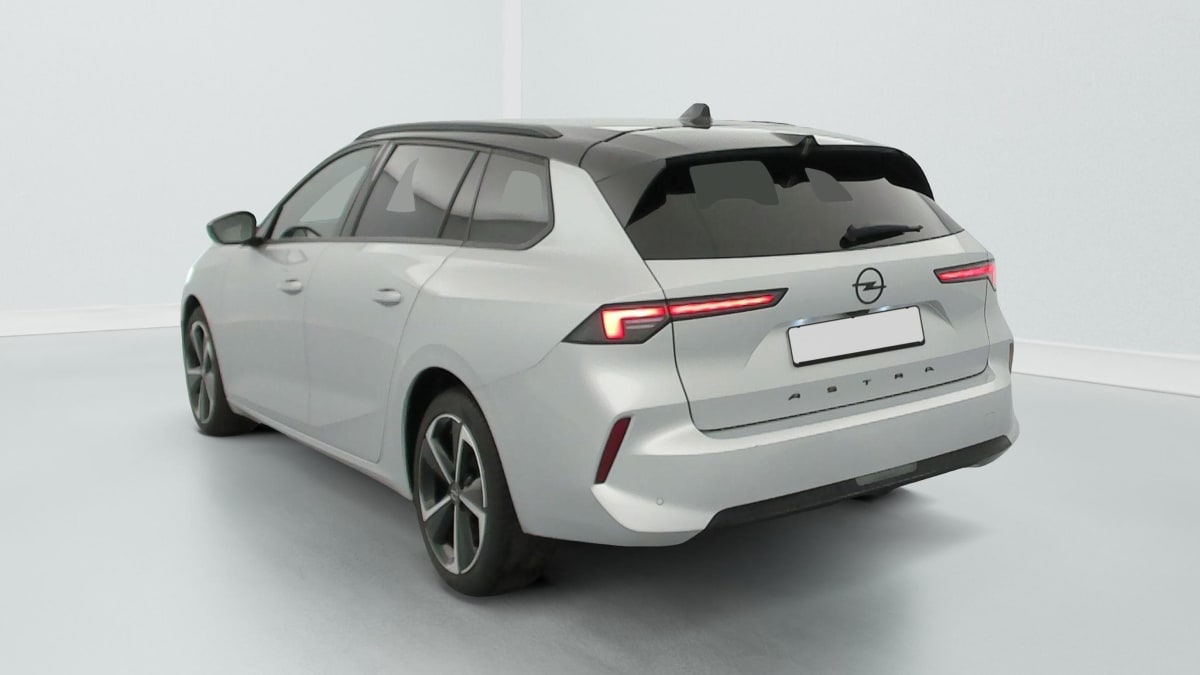 Opel Astra Sports Tourer - Image 5