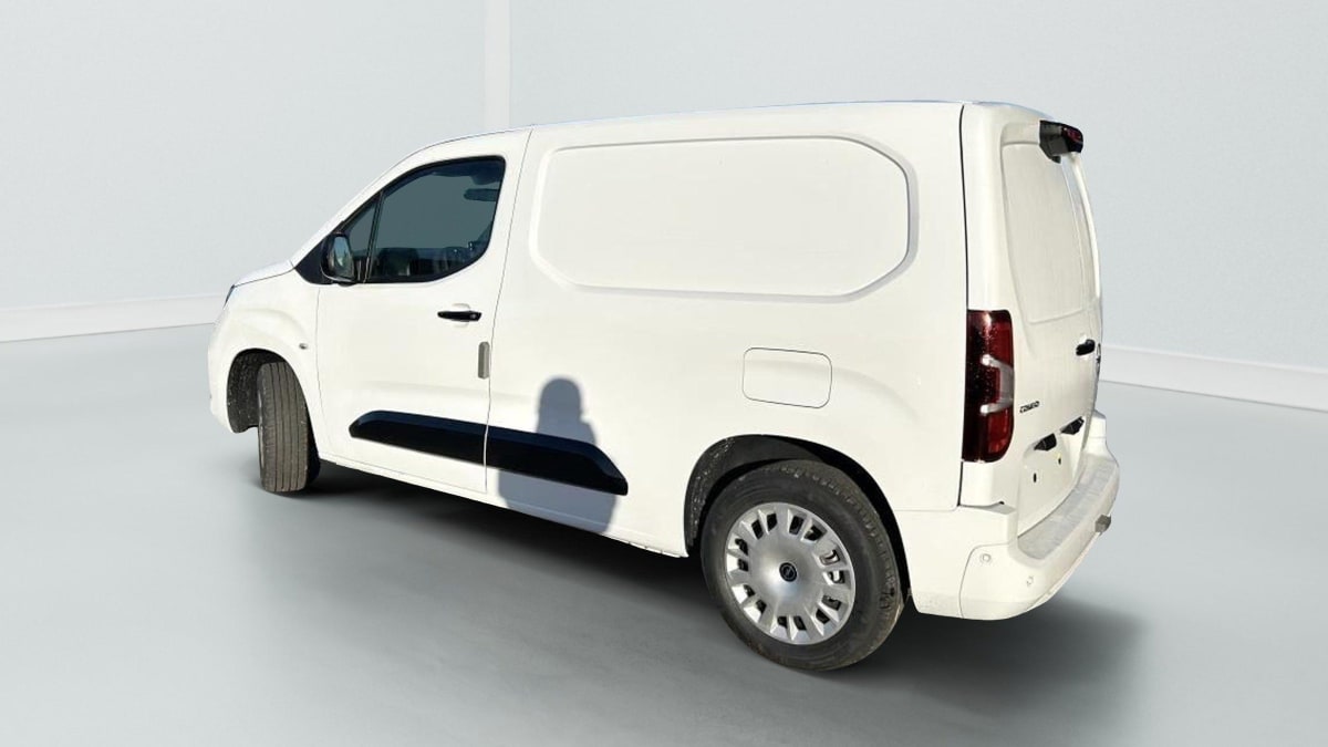 OPEL COMBO CARGO M 650 KG HDI 130 EAT8