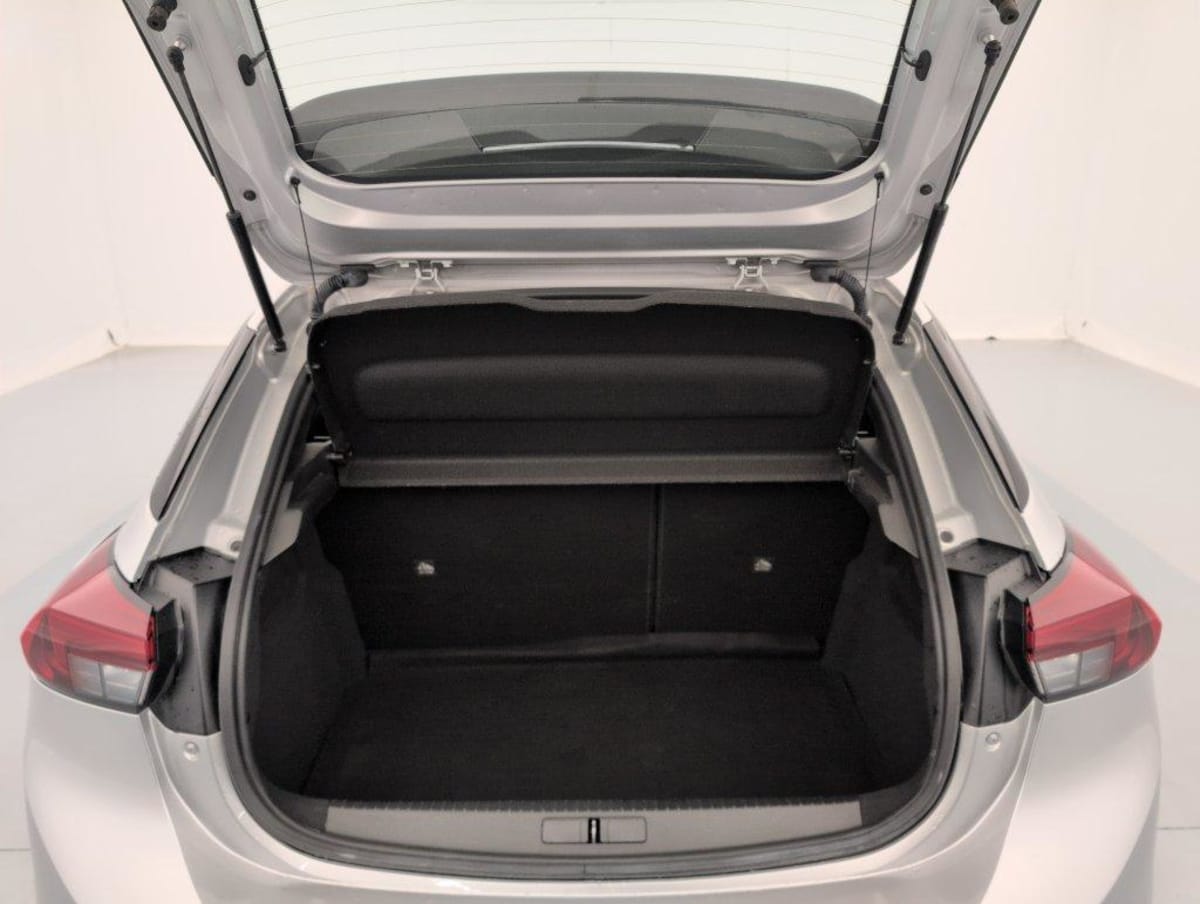 Opel Corsa - Image 11