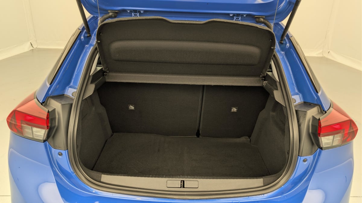 Opel Corsa - Image 11