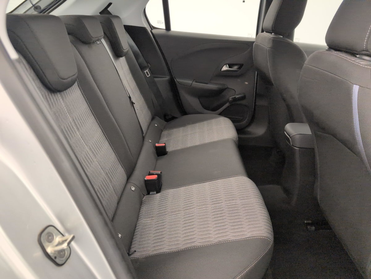 Opel Corsa - Image 10