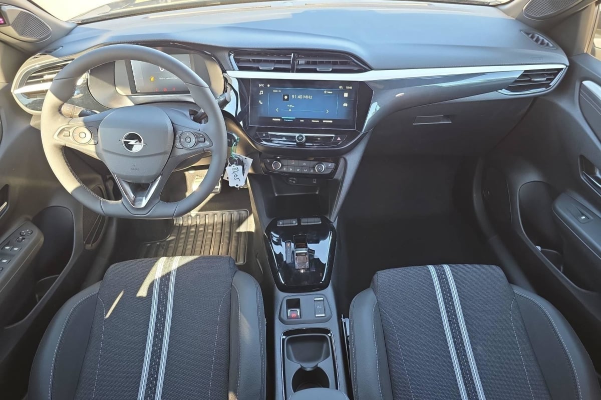 Opel Corsa - Image 13