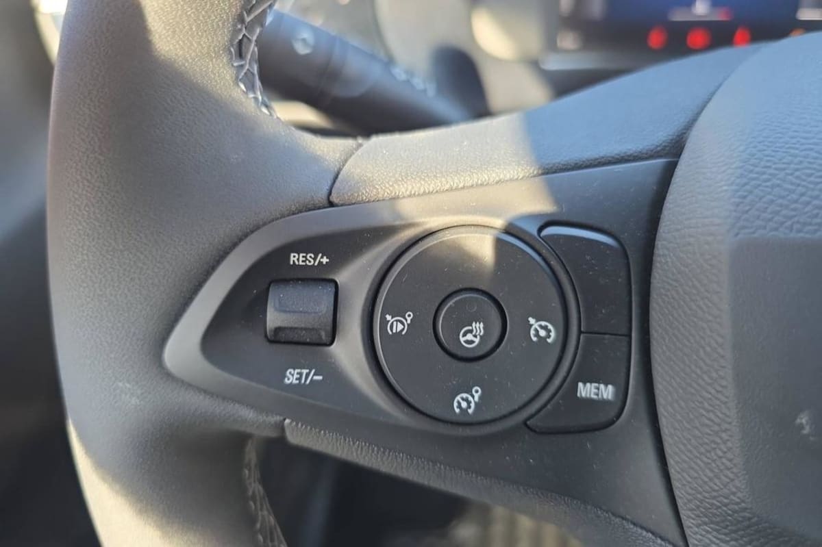 Opel Corsa - Image 16