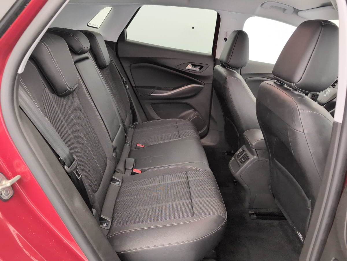 Opel Grandland X - Image 10