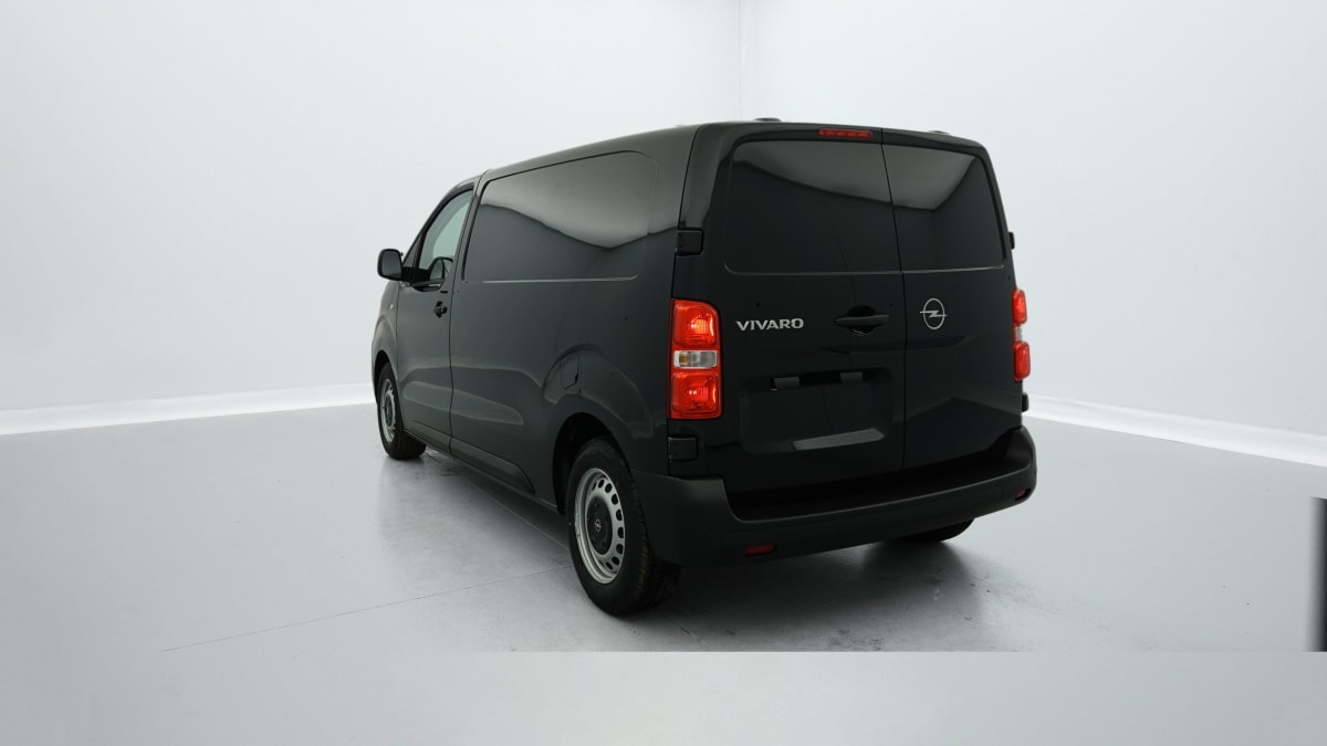 OPEL VIVARO FOURGON TAILLE M HDI 145 EAT8