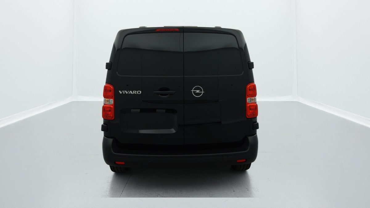 OPEL VIVARO FOURGON TAILLE M HDI 145