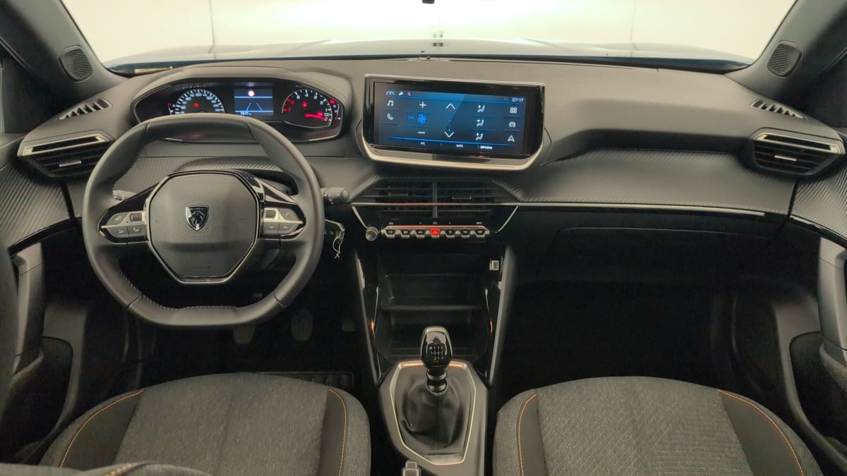 Peugeot 2008 - Image 13
