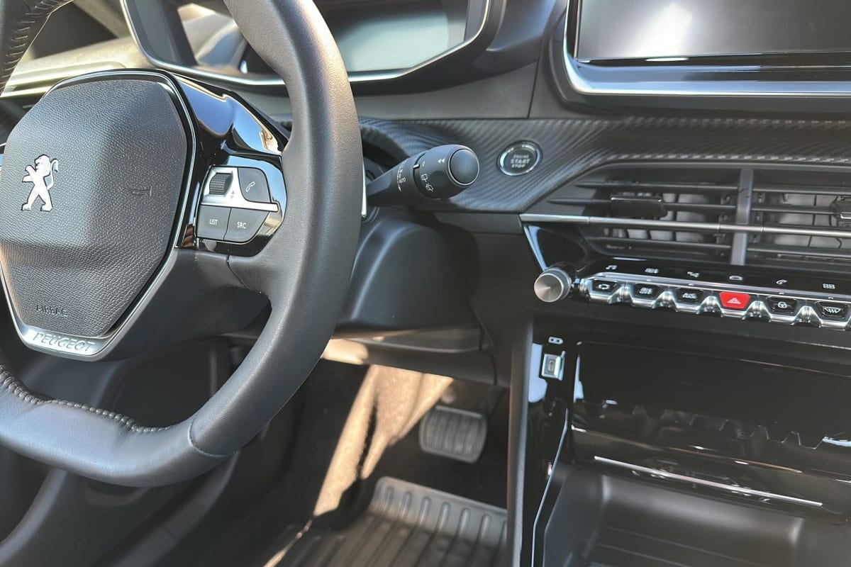 Peugeot 2008 - Image 15