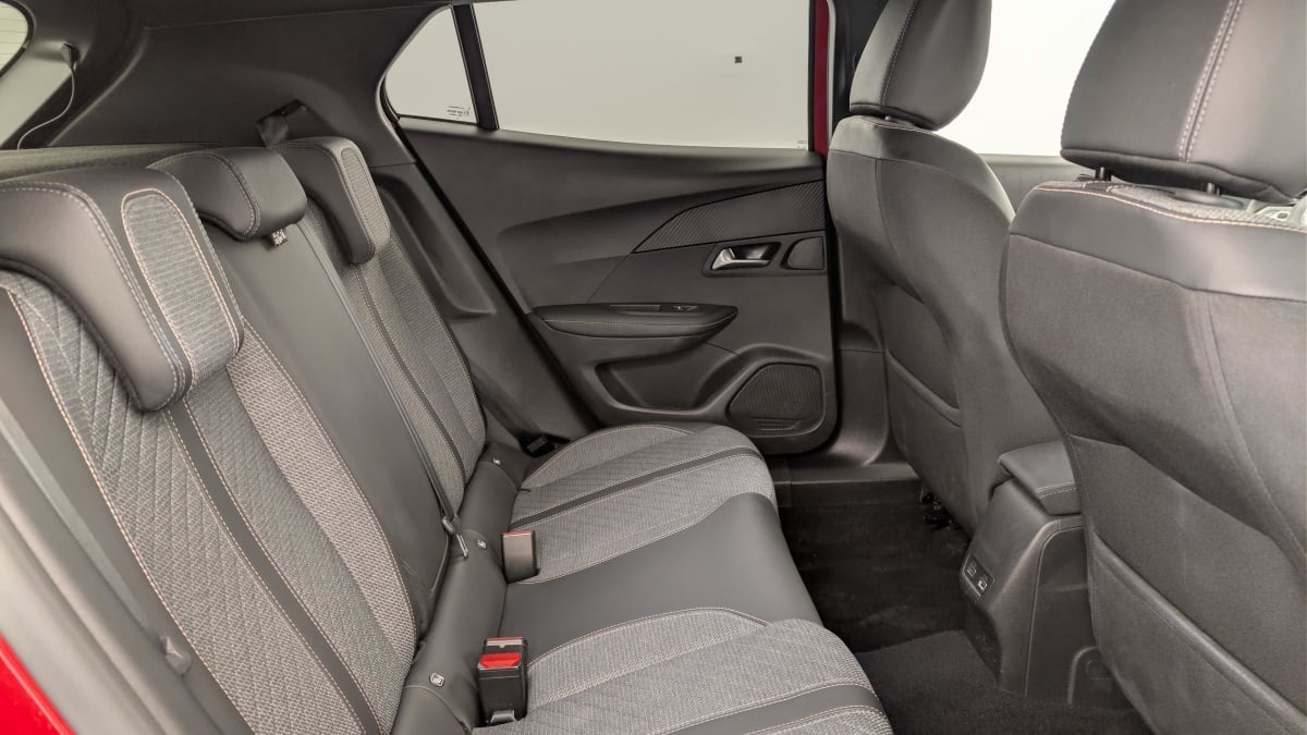Peugeot 2008 - Image 10