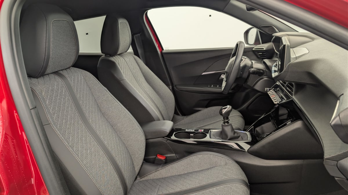 Peugeot 2008 - Image 9