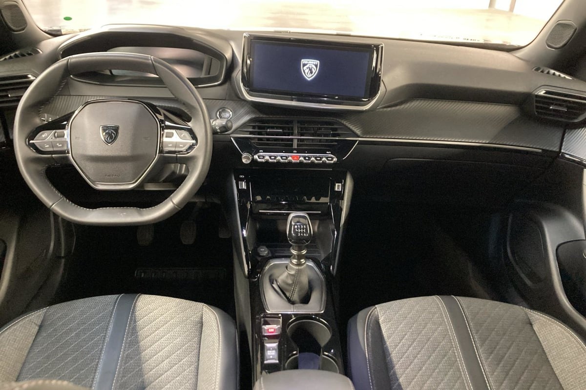 Peugeot 2008 - Image 12