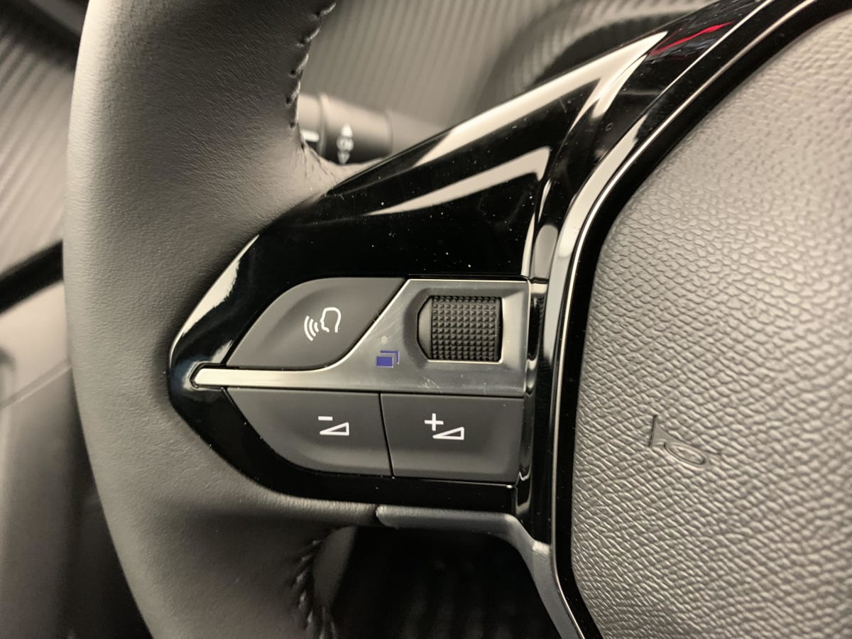 Peugeot 2008 - Image 38