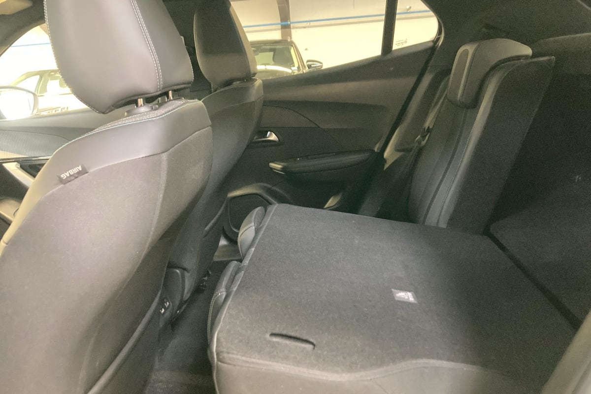 Peugeot 2008 - Image 10
