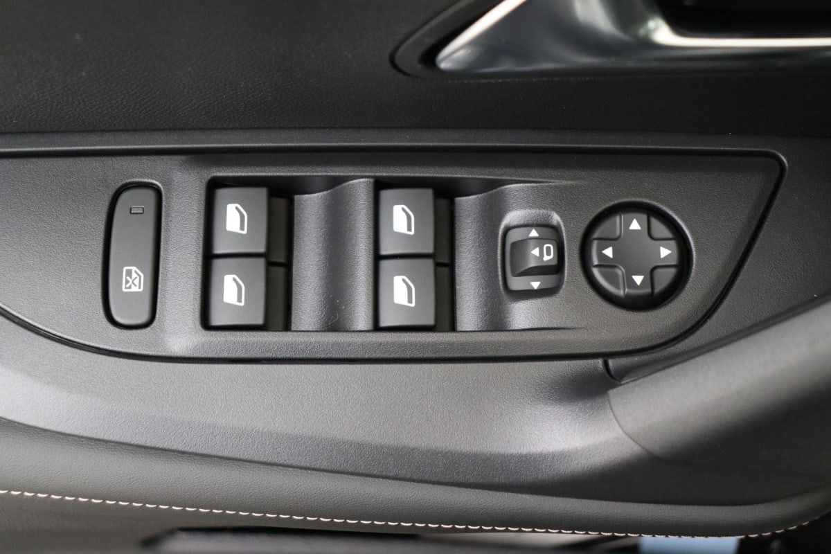 Peugeot 2008 - Image 15
