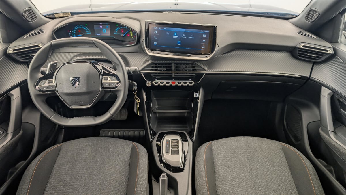 Peugeot 2008 - Image 13