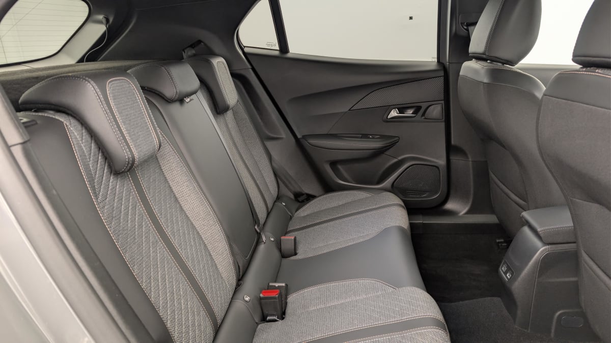 Peugeot 2008 - Image 10